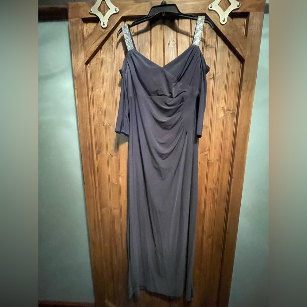 Formal evening dress size 14